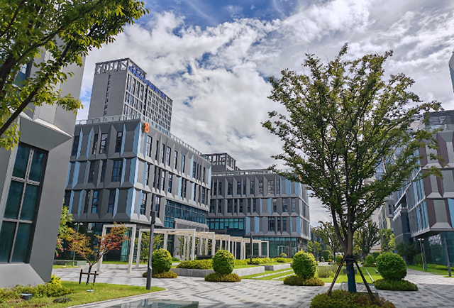 新乡工业地产投资新蓝海——新能源产业园区崛起